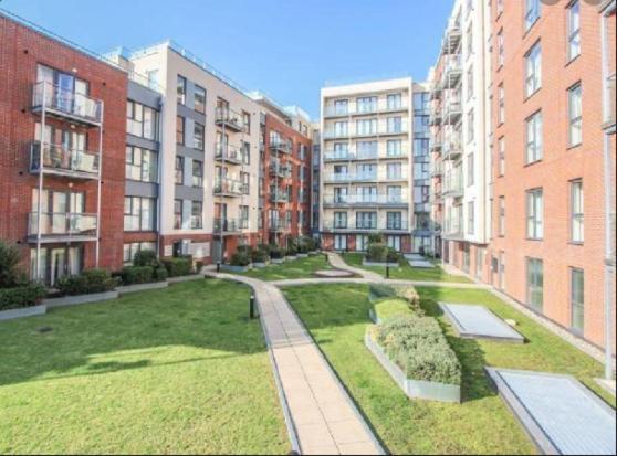 The Copper Pan By Ritual Stays Hemel Hempstead Exterior photo
